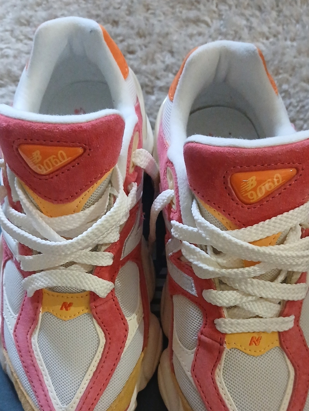 NEW BALANCE 9060 - Picture 9 of 13